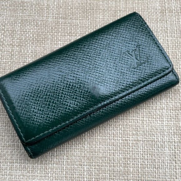 Louis Vuitton Other - Louis Vuitton Keys Holder Green Taiga Multicles 4 Ring Key Case Leather Spain